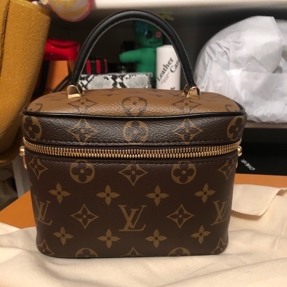 ✨🖤Louis Vuitton Vanity PM & Insert🖤✨ - Picture 5 of 16